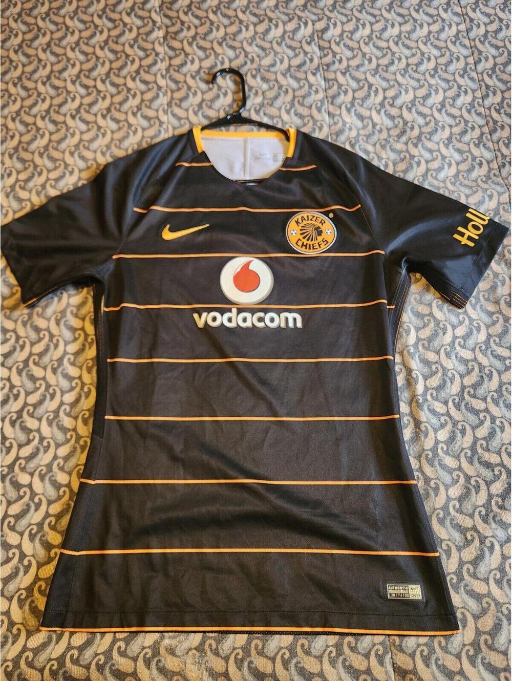 Kaizer Chiefs 2017/2018 Player Issue Away Soccer Jersey Size M